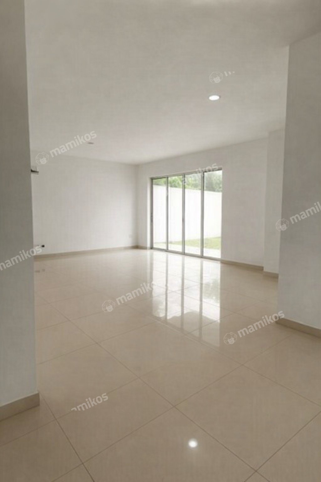 Rumah 4 Kamar Tidur 4 Kamar Mandi 2 Lantai Jakarta Garden City Jakarta Timur - Photo 2
