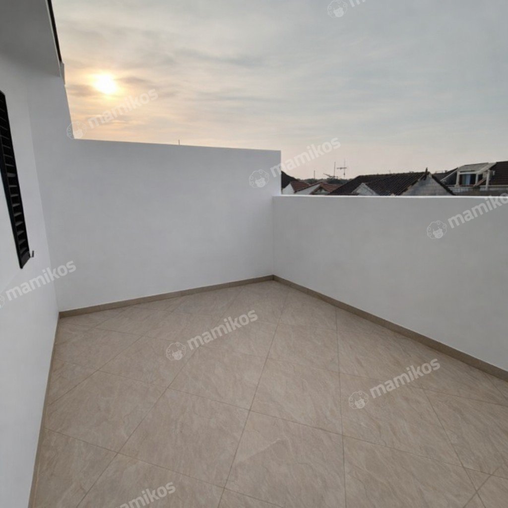 Rumah Sertifikat SHM 5 Kamar Tidur 4 Kamar Mandi Tanjung Duren Jakarta Barat - Photo 5