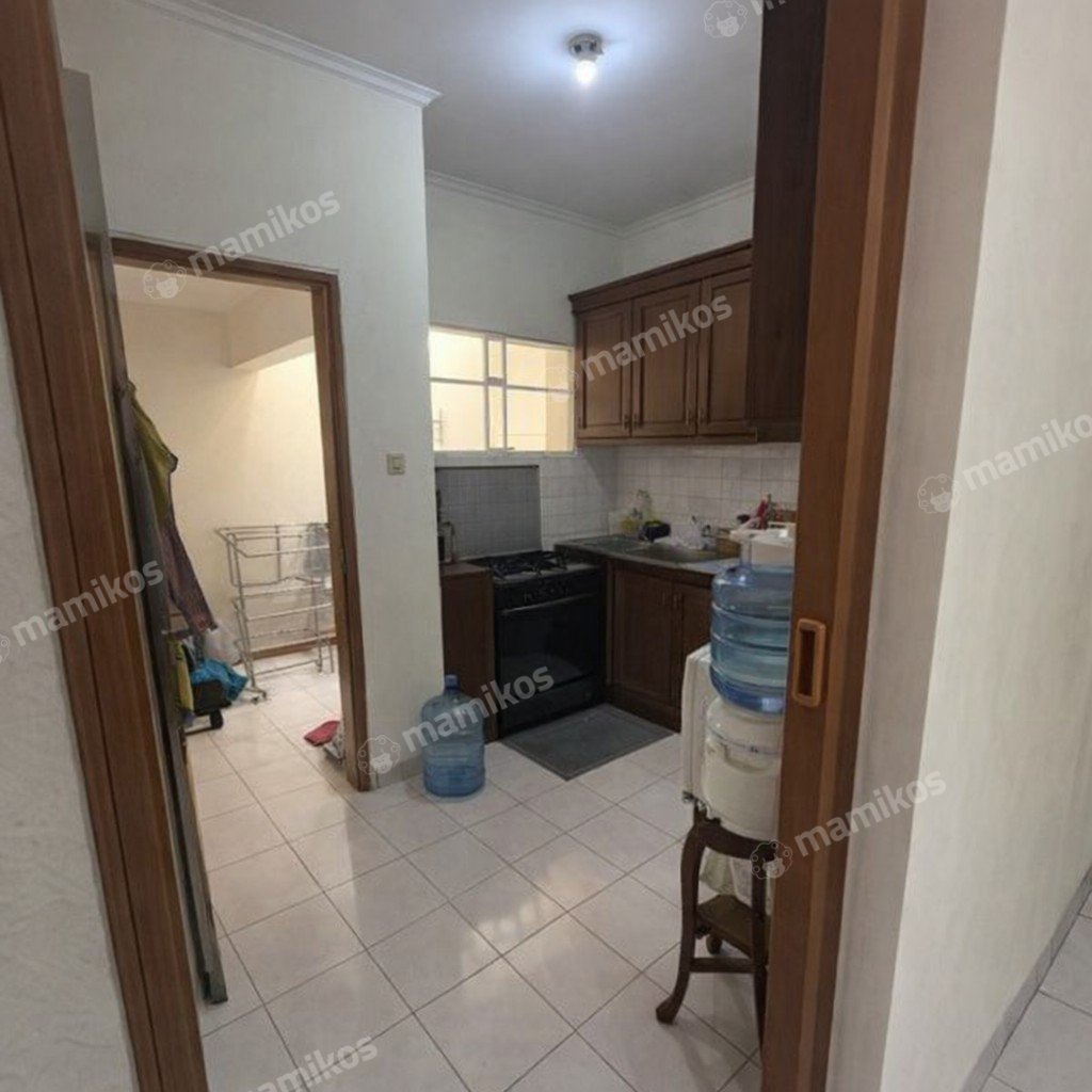 Rumah Sertifikat SHM 3 Kamar Tidur 3 Kamar Mandi Permata Buana Jakarta Barat - Photo 2