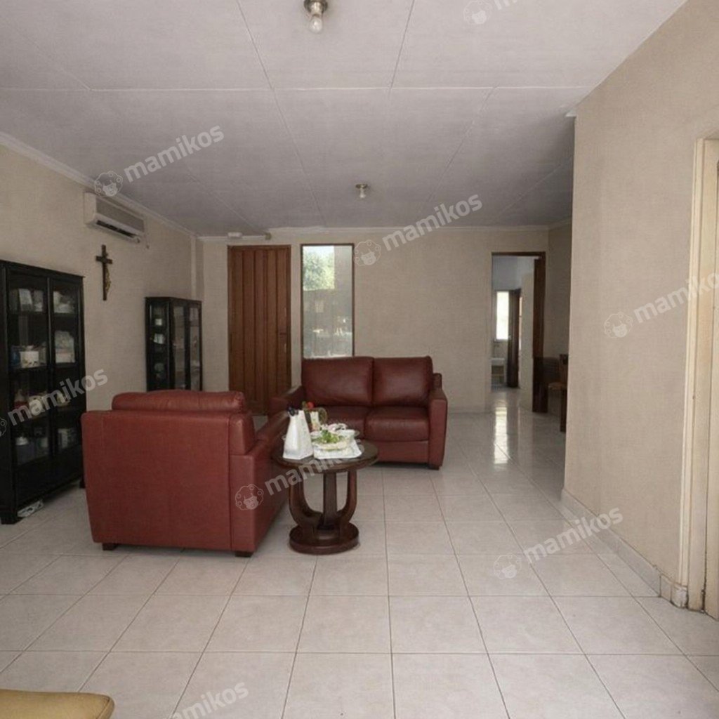 Rumah Sertifikat SHM 3 Kamar Tidur 3 Kamar Mandi Permata Buana Jakarta Barat - Photo 3