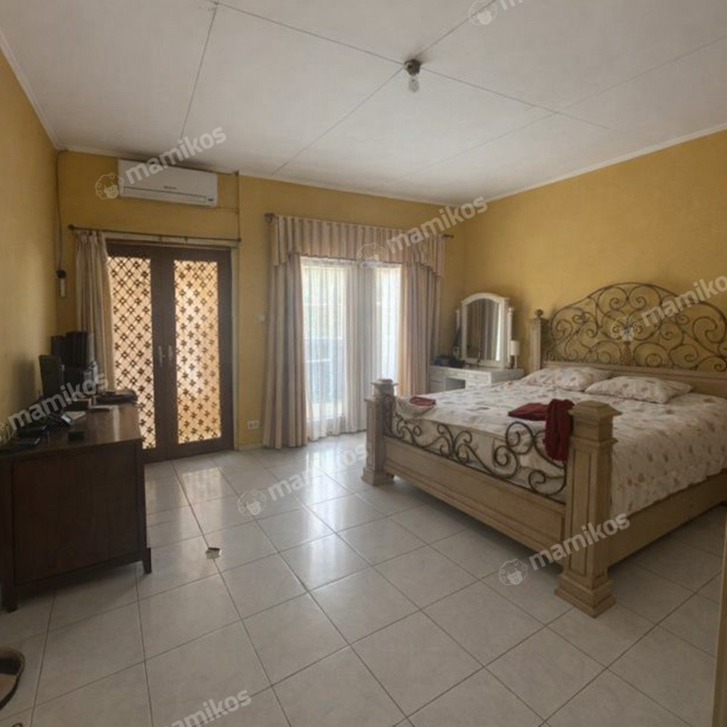 Rumah Sertifikat SHM 3 Kamar Tidur 3 Kamar Mandi Permata Buana Jakarta Barat - Photo 4