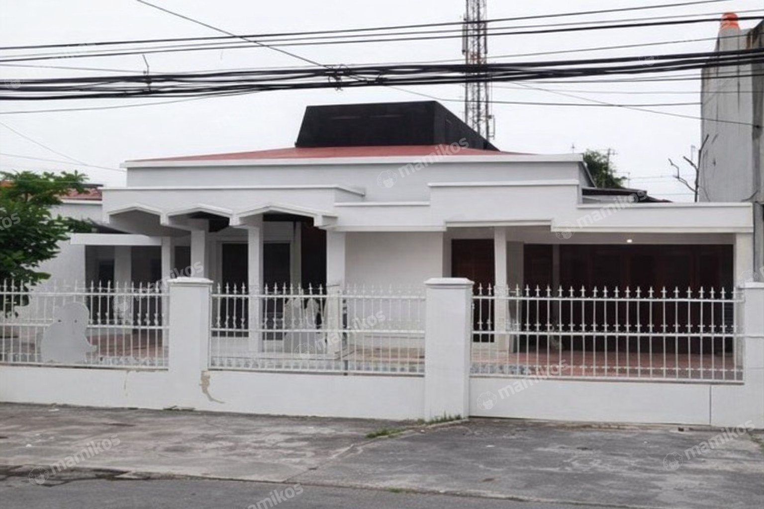 Rumah Sertifikat SHM 5 Kamar Tidur 3 Kamar Mandi Joglo Jakarta Barat