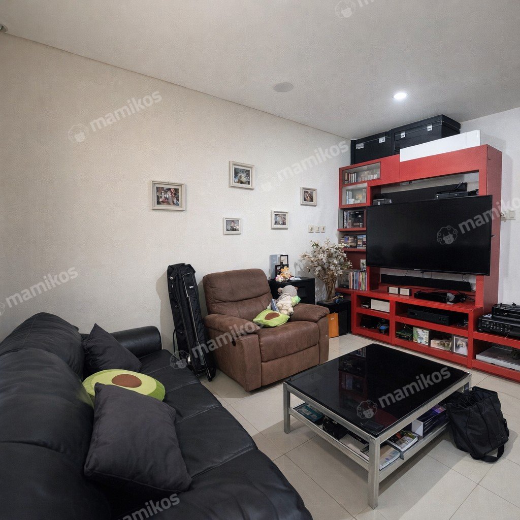 Rumah Sertifikat SHM 3 Kamar Tidur 2 Kamar Mandi Pantai Indah Kapuk Jakarta Utara - Photo 2