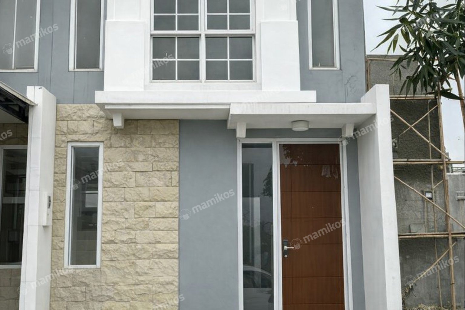 Rumah Sertifikat SHM 2 Kamar Tidur 2 Kamar Mandi Citra Grand Jakarta Timur