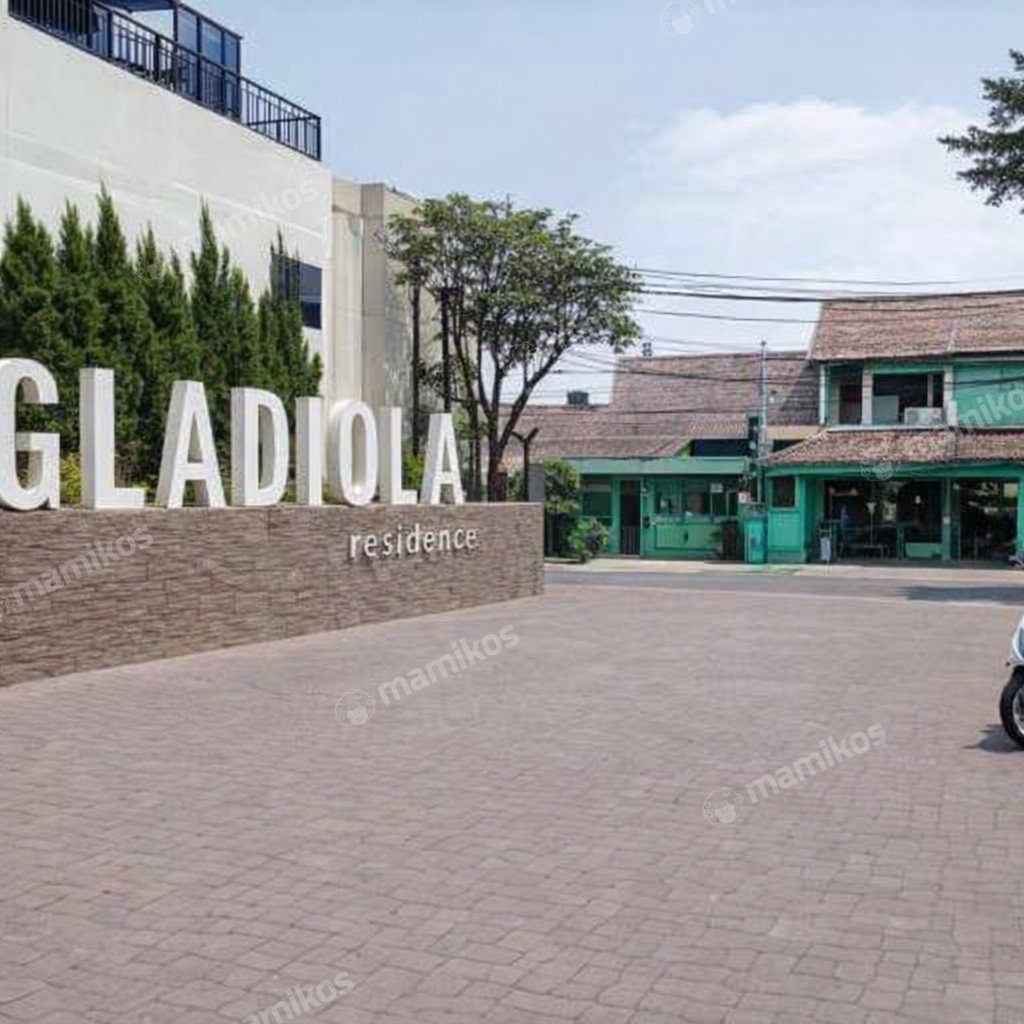 Rumah 2 Kamar Tidur 1 Kamar Mandi 2 Lantai Pondok Indah Jakarta Selatan - Photo 4