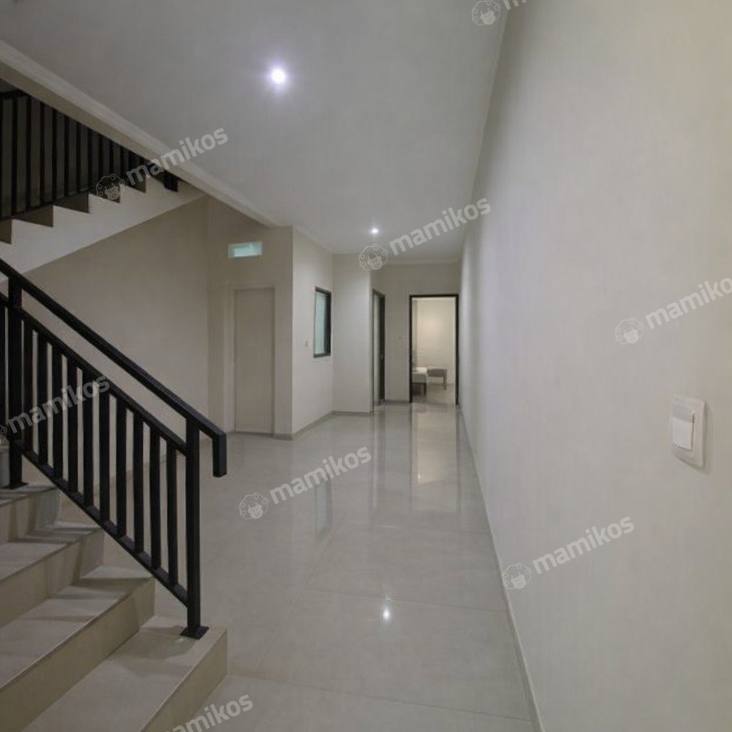 Rumah Sertifikat SHM 4 Kamar Tidur 4 Kamar Mandi Duri Kepa Jakarta Barat - Photo 3