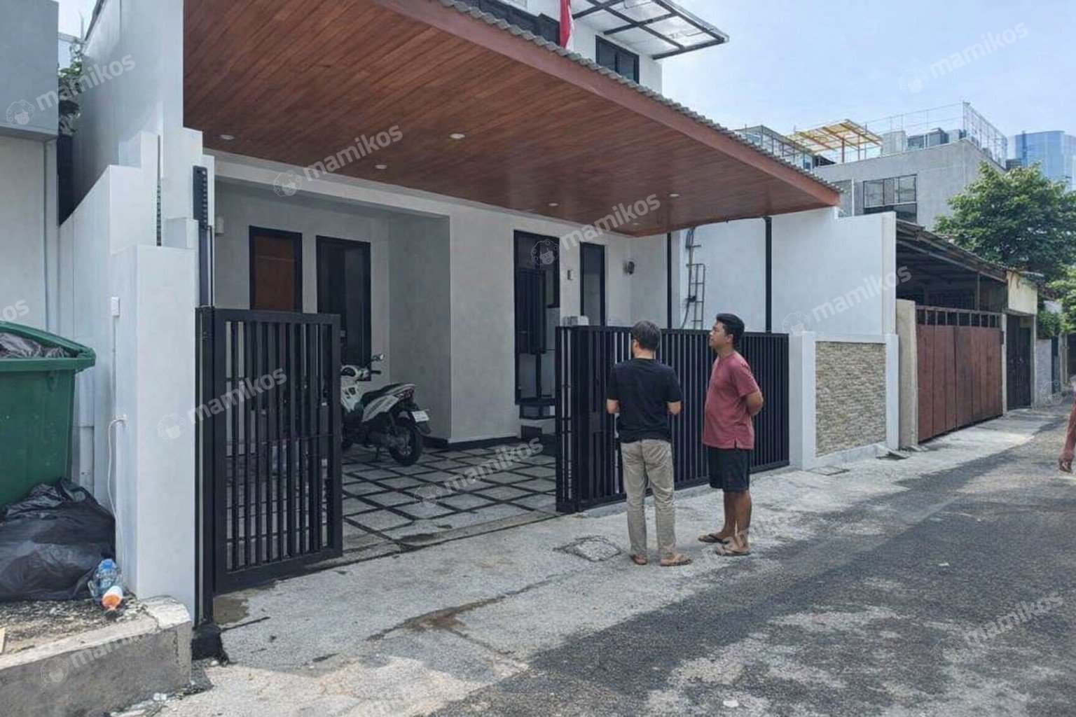 Rumah Sertifikat SHM 4 Kamar Tidur 3 Kamar Mandi Senopati Jakarta Selatan