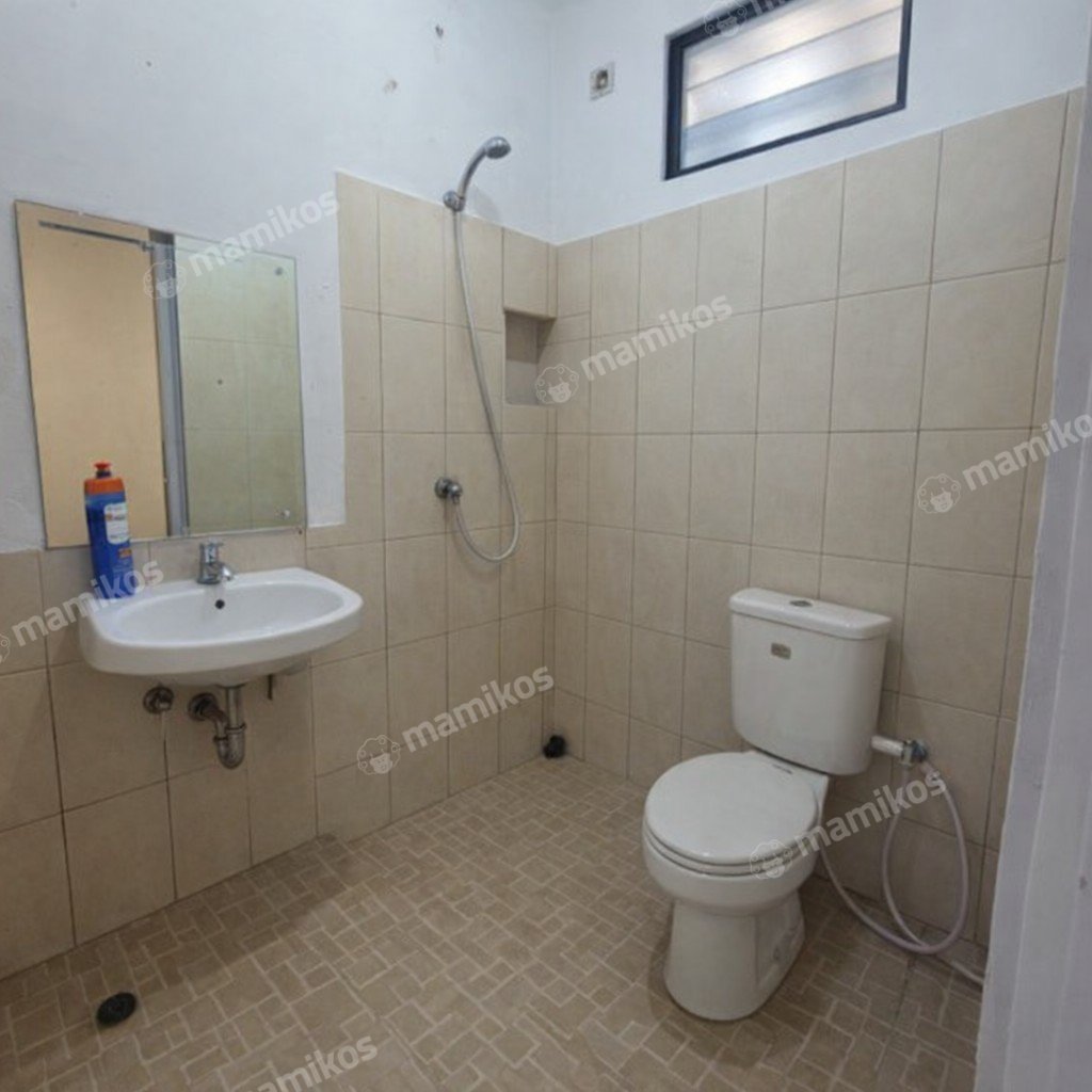 Rumah 2 Kamar Tidur 2 Kamar Mandi 1 Lantai Kota Wisata Jakarta Timur - Photo 4