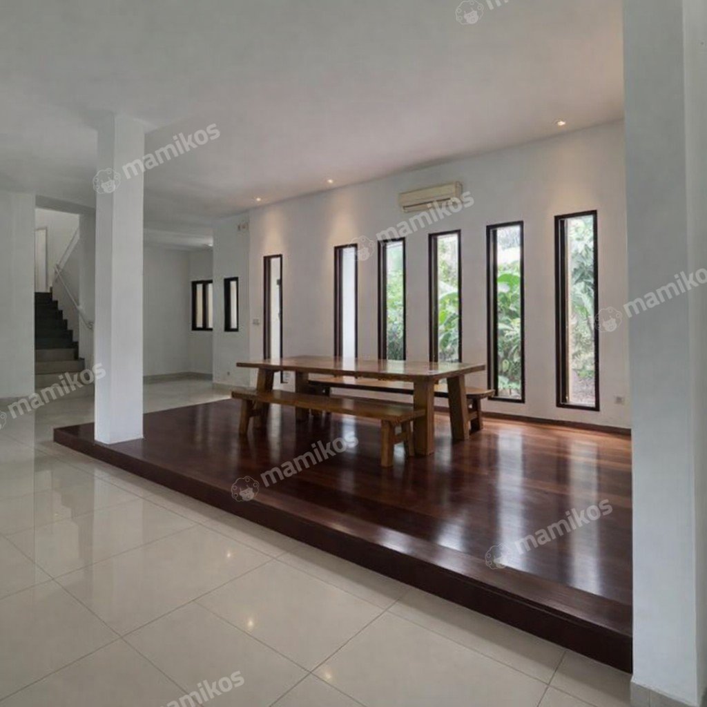 Rumah Sertifikat SHM 6 Kamar Tidur 6 Kamar Mandi Pondok Indah Jakarta Selatan - Photo 4