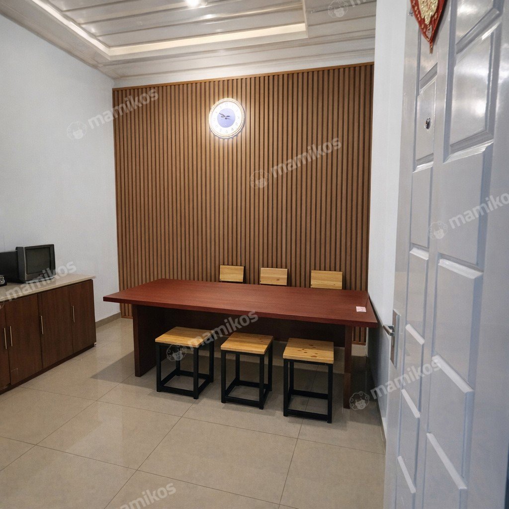 Rumah Sertifikat SHM 6 Kamar Tidur 2 Kamar Mandi Joglo Jakarta Barat - Photo 3
