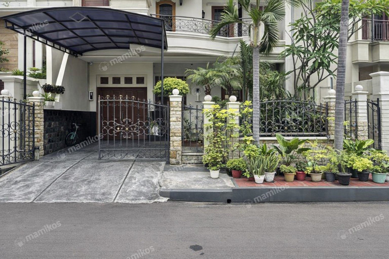 Rumah 5KT 3KM Permata Buana Jakarta Barat