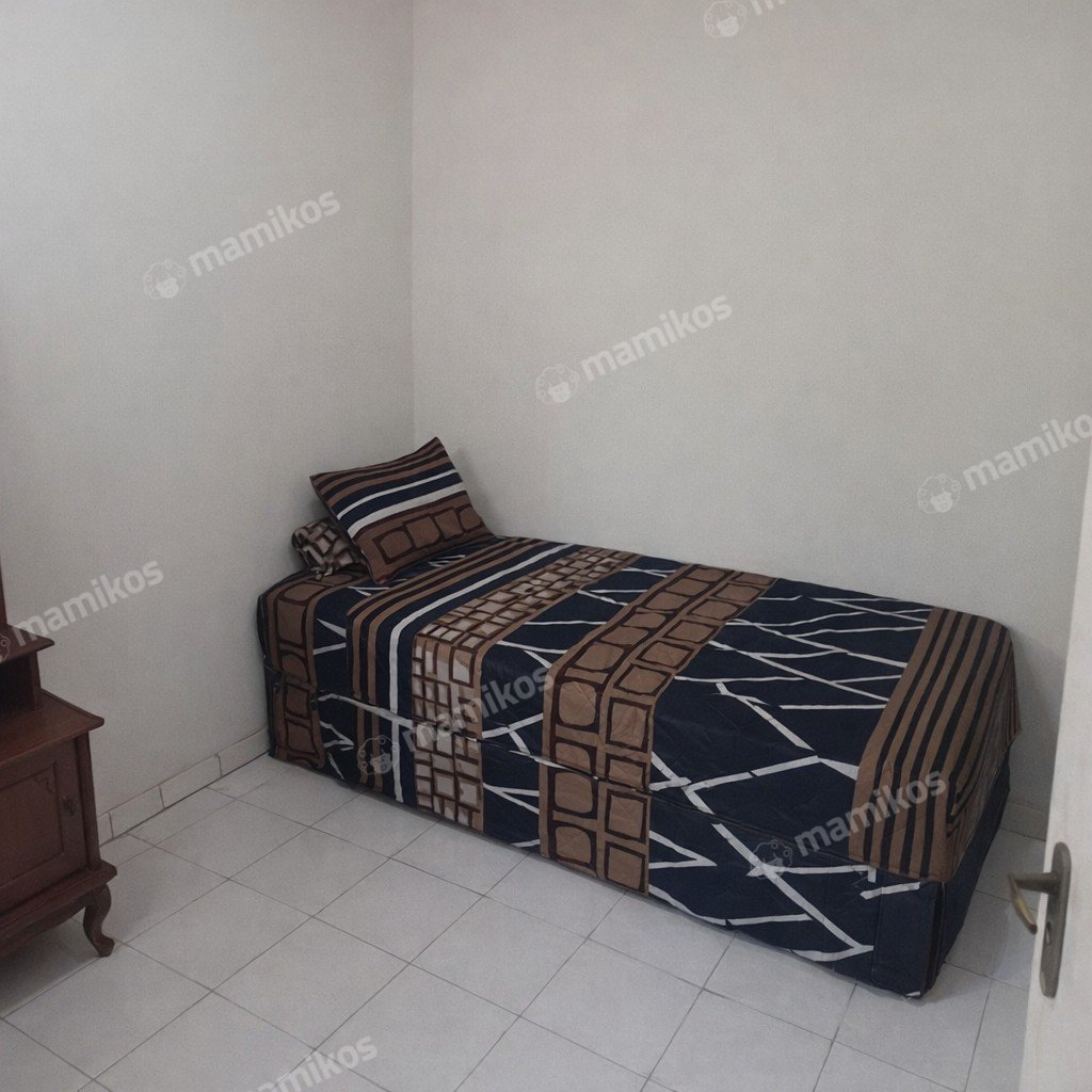 Rumah Sertifikat SHM 9 Kamar Tidur 4 Kamar Mandi Setiabudi Jakarta Selatan - Photo 3