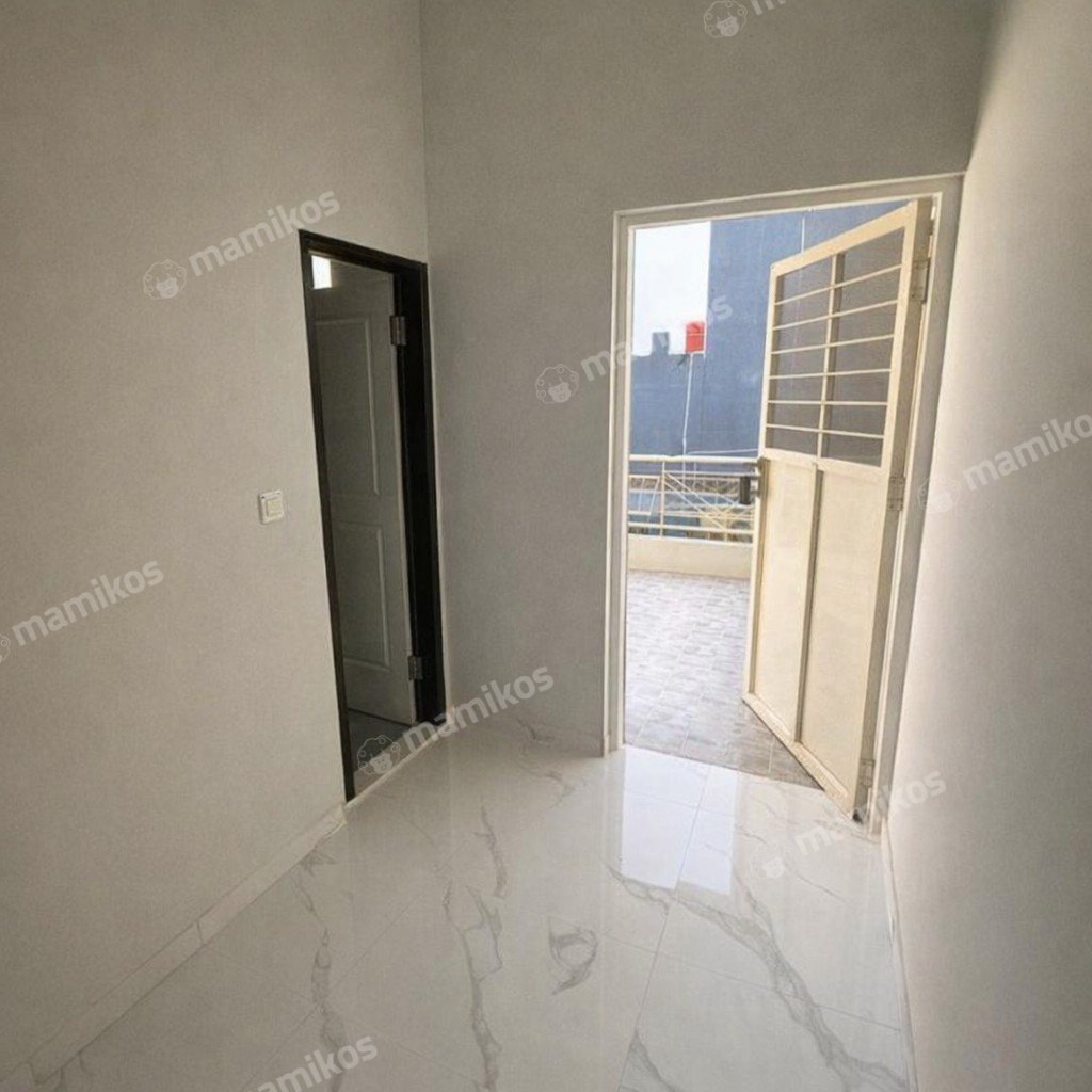 Rumah Sertifikat SHM 3 Kamar Tidur 3 Kamar Mandi Duri Kepa Jakarta Barat - Photo 2