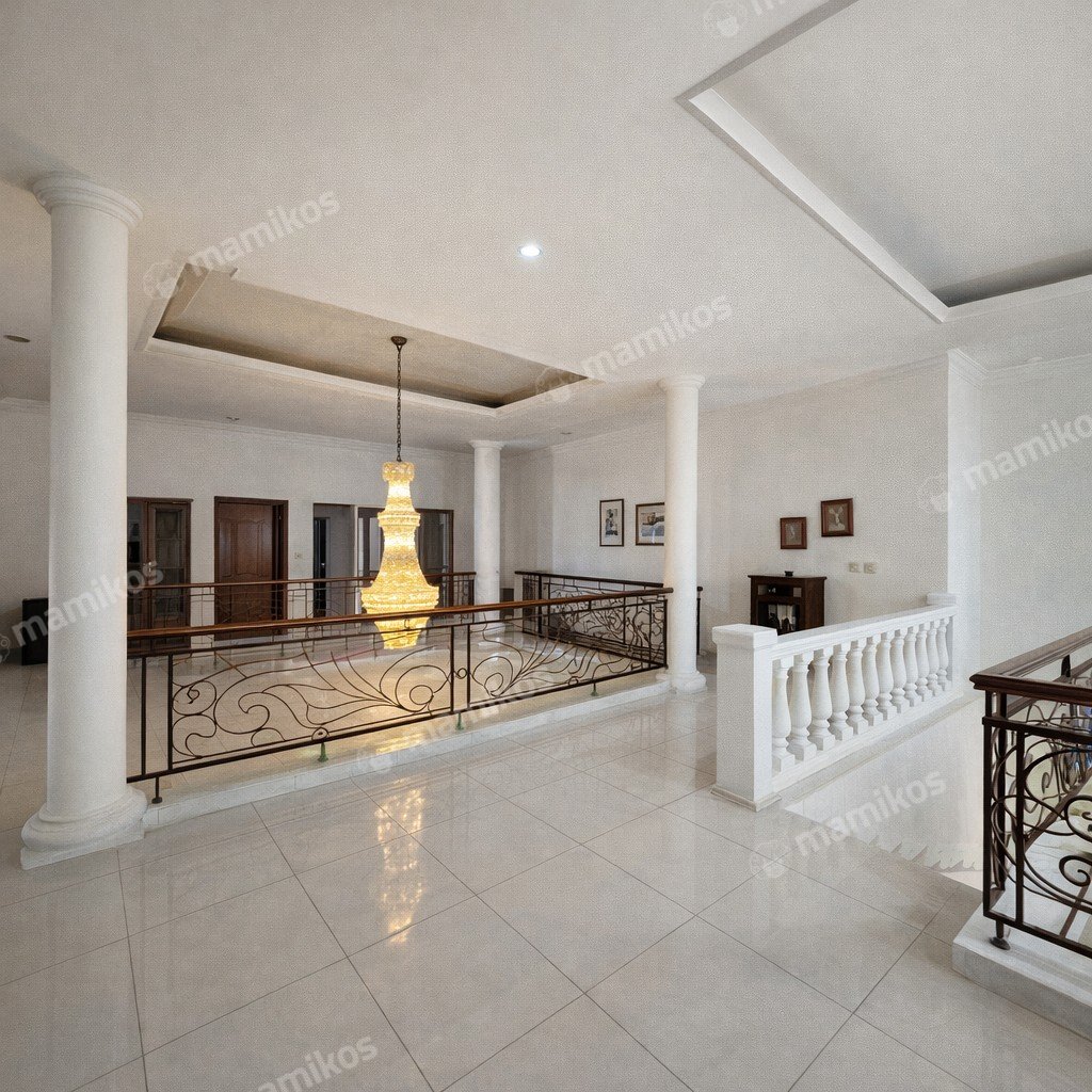 Rumah Sertifikat SHM 7 Kamar Tidur 5 Kamar Mandi Jatiwaringin Jakarta Timur - Photo 2