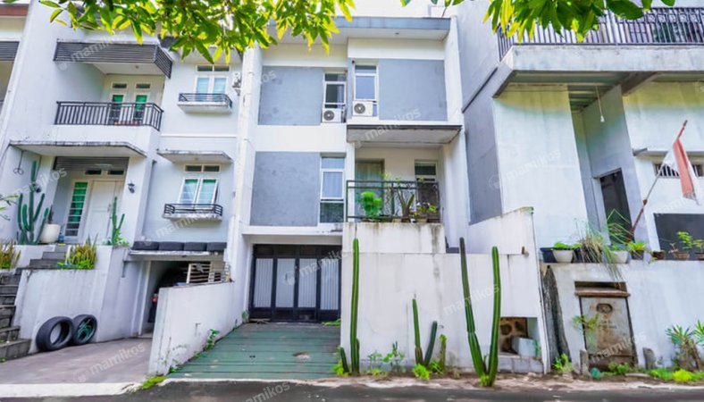 Rumah 2KT 3KM Cinere Depok