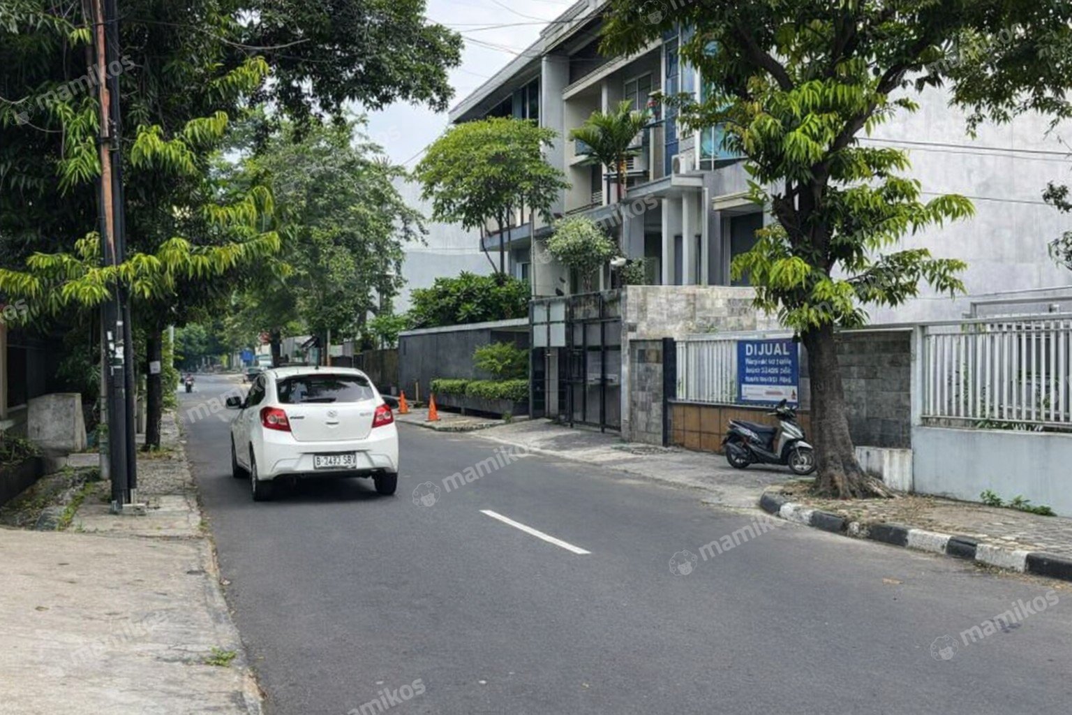 Rumah 4KT 3KM Tomang Jakarta Barat