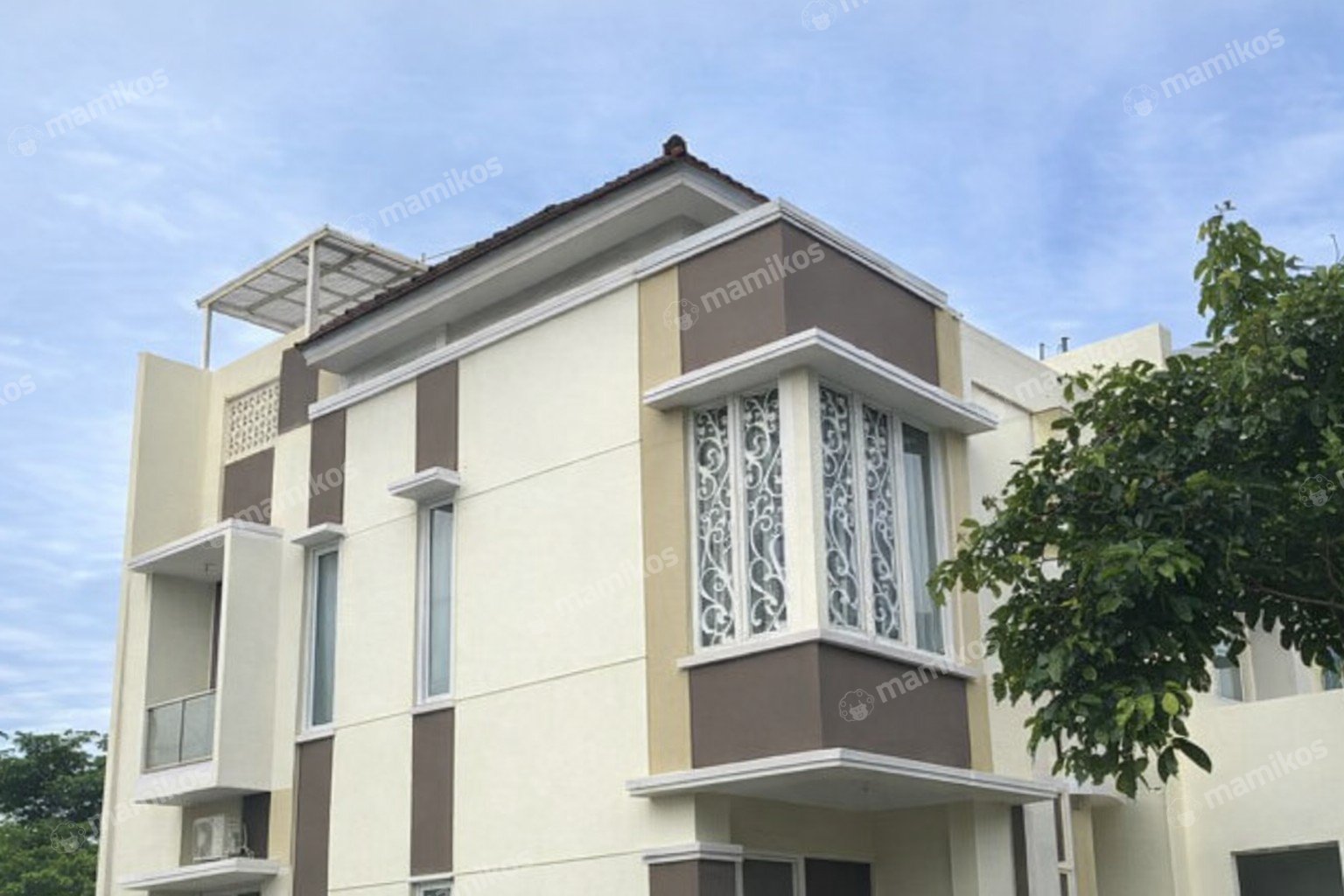 Rumah Sertifikat SHM 4 Kamar Tidur 3 Kamar Mandi Jatinegara Jakarta Timur
