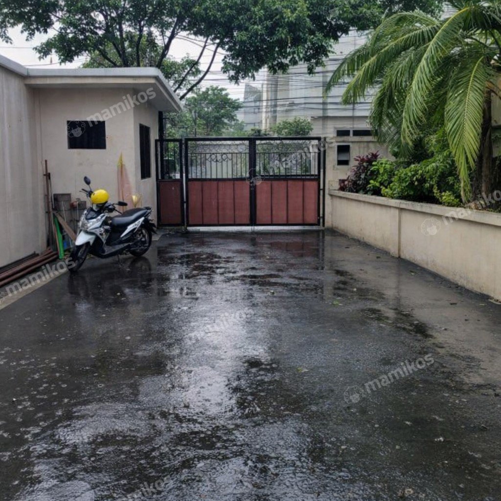 Rumah Sertifikat SHM 4 Kamar Tidur 4 Kamar Mandi Kemang Jakarta Selatan - Photo 2