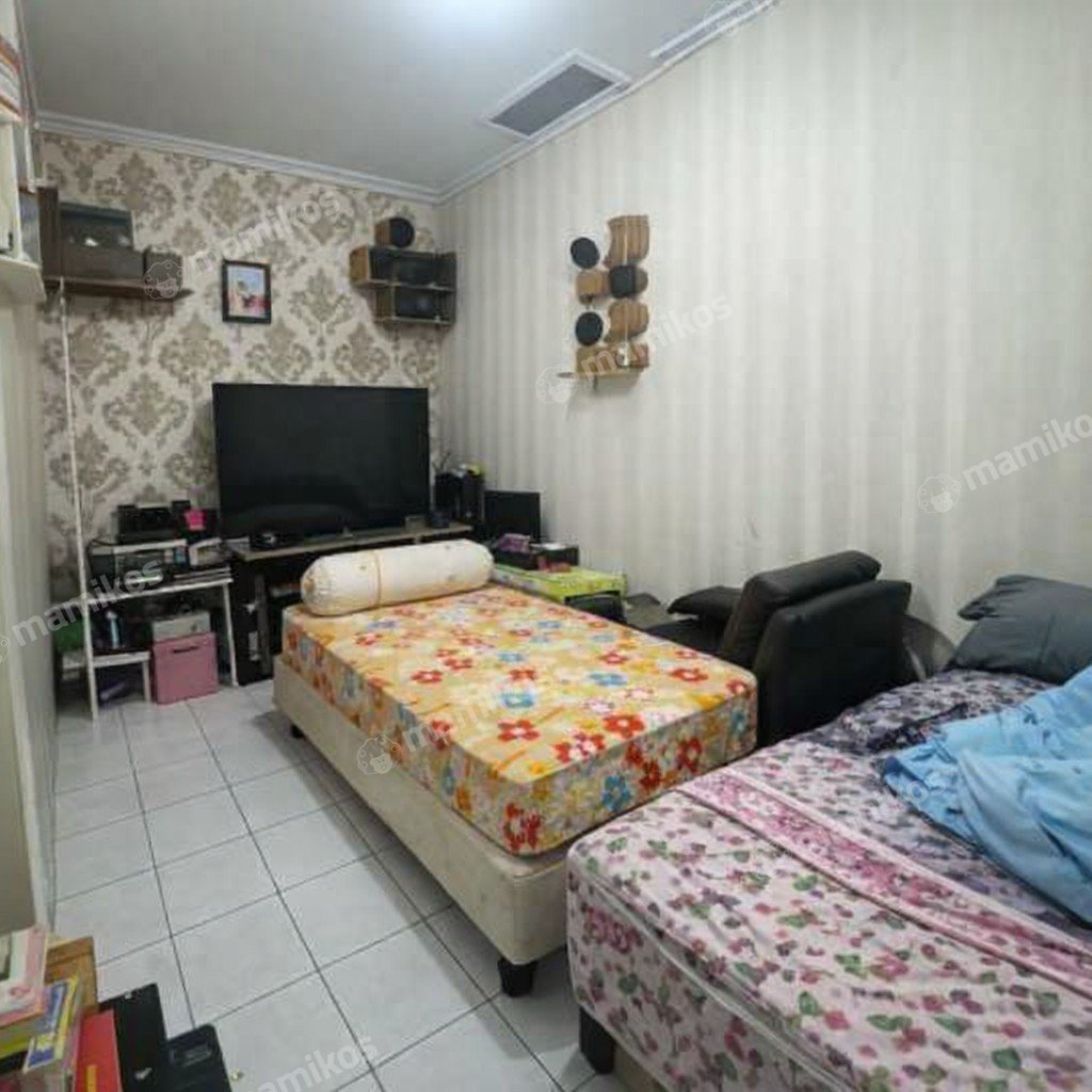 Rumah Sertifikat SHM 4 Kamar Tidur 1 Kamar Mandi Citra Garden Jakarta Barat - Photo 5