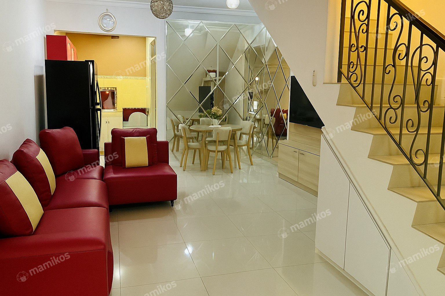 Rumah Sertifikat SHM 2 Kamar Tidur 2 Kamar Mandi Green Lake City Jakarta Barat