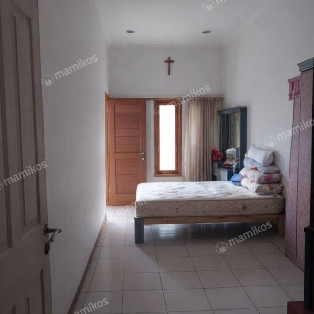 Rumah Sertifikat SHM 3 Kamar Tidur 2 Kamar Mandi Tomang Jakarta Barat - Photo 5