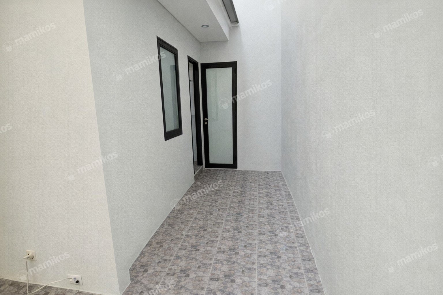 Rumah Sertifikat SHM 2 Kamar Tidur 2 Kamar Mandi Citra Garden Jakarta Barat - Photo 4