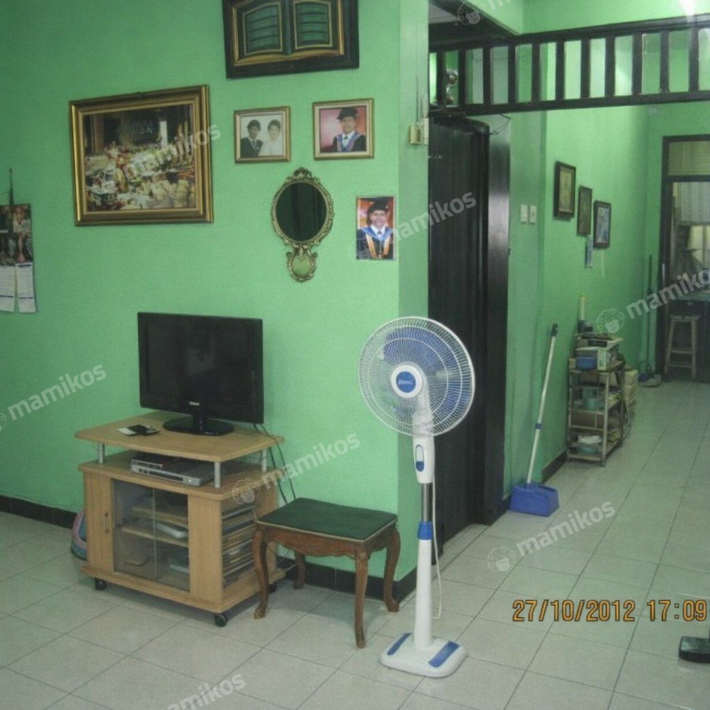 Rumah Sertifikat SHM 6 Kamar Tidur 4 Kamar Mandi Penggilingan Jakarta Timur - Photo 3