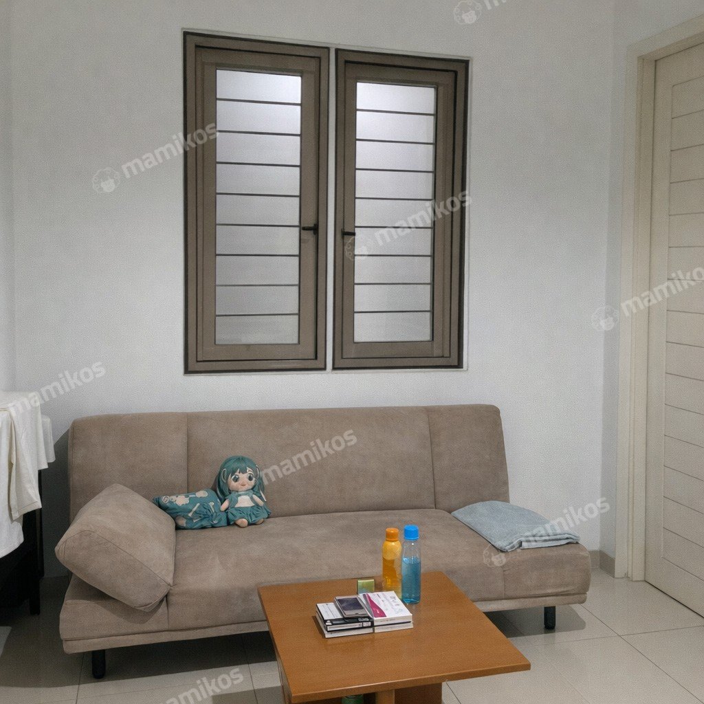 Rumah Sertifikat SHM 3 Kamar Tidur 3 Kamar Mandi Permata Buana Jakarta Barat - Photo 3