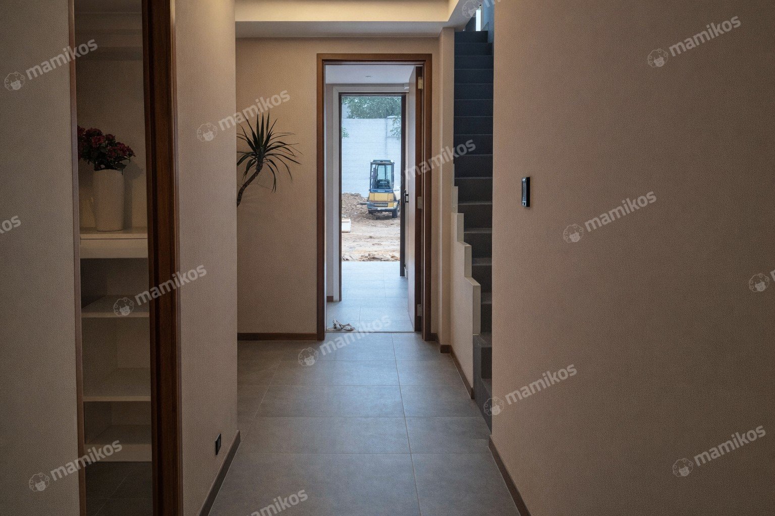 Rumah Sertifikat PPJB 4 Kamar Tidur 2 Kamar Mandi Permata Buana Jakarta Barat - Photo 3