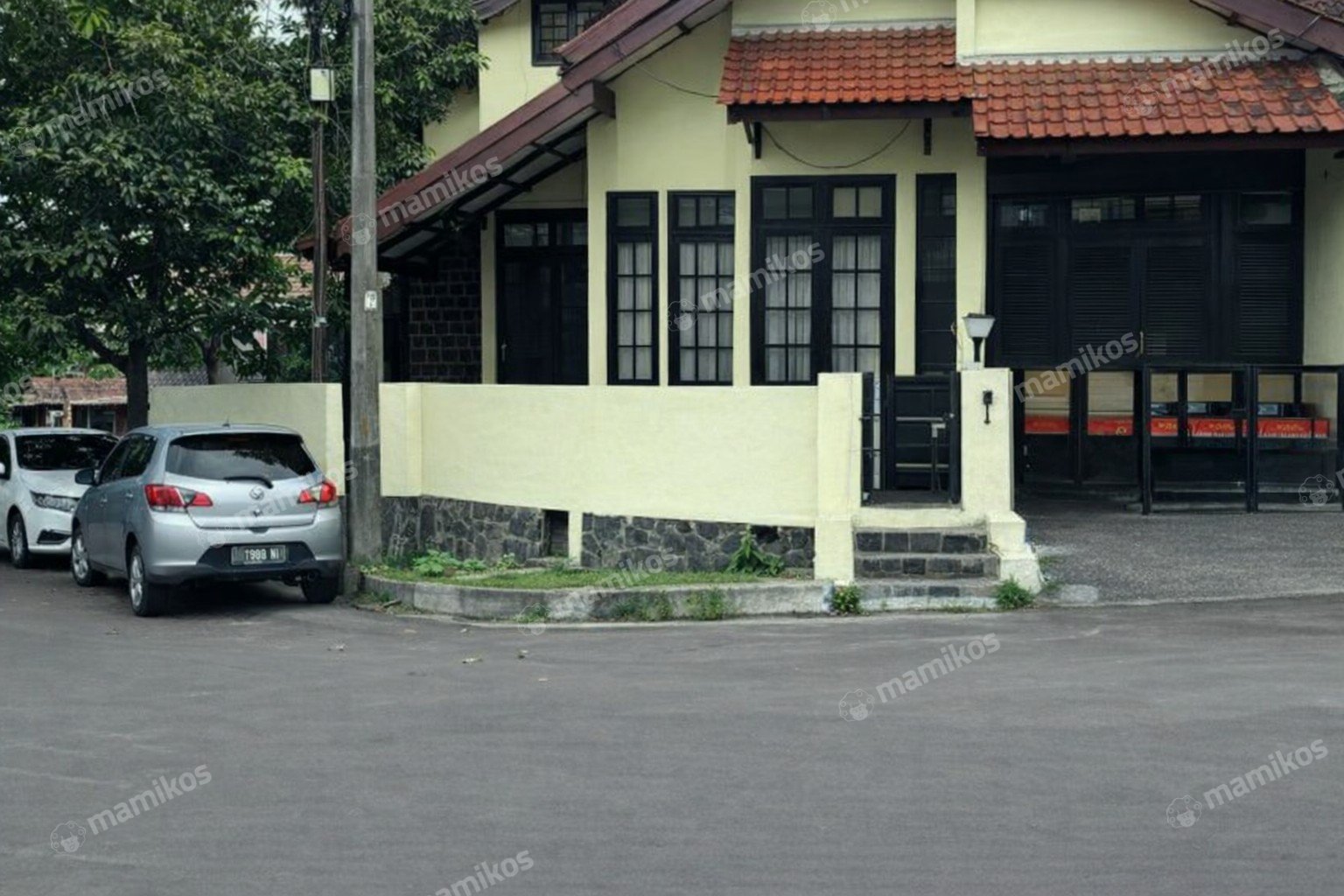 Rumah Sertifikat SHM 5 Kamar Tidur 3 Kamar Mandi Pondok Labu Jakarta Selatan