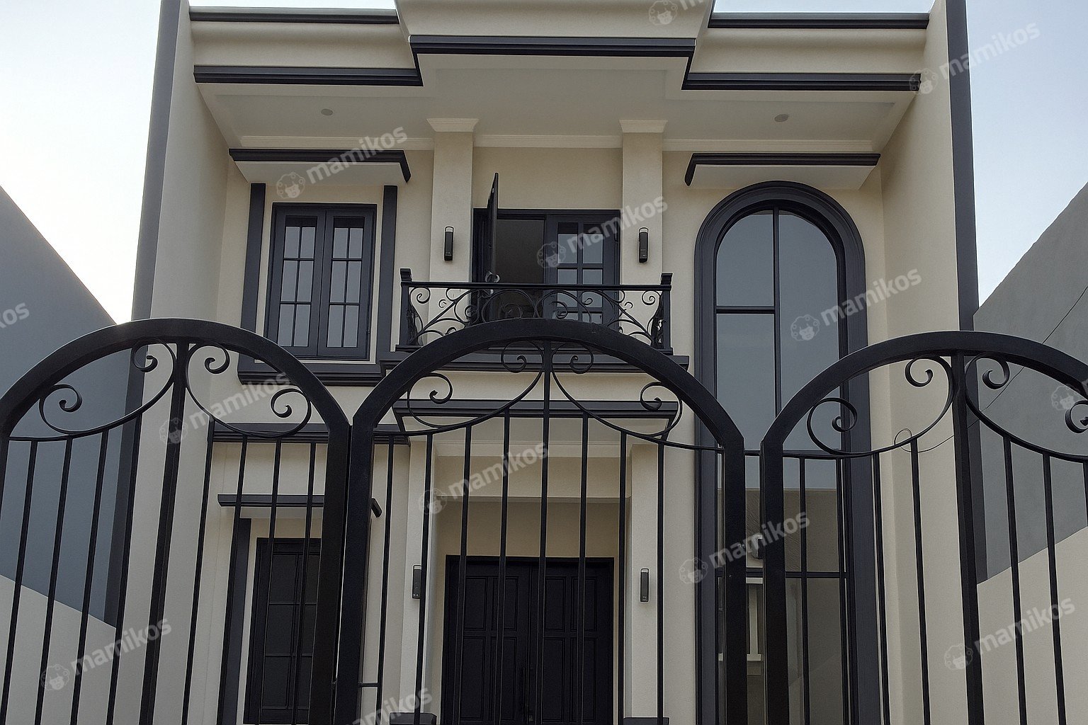 Rumah Sertifikat SHM 3 Kamar Tidur 3 Kamar Mandi Taman Ratu Jakarta Barat