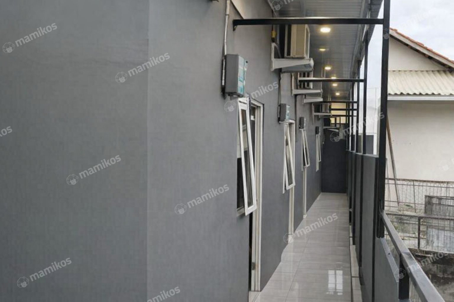 Rumah Sertifikat SHM 9 Kamar Tidur 9 Kamar Mandi Condet Jakarta Timur