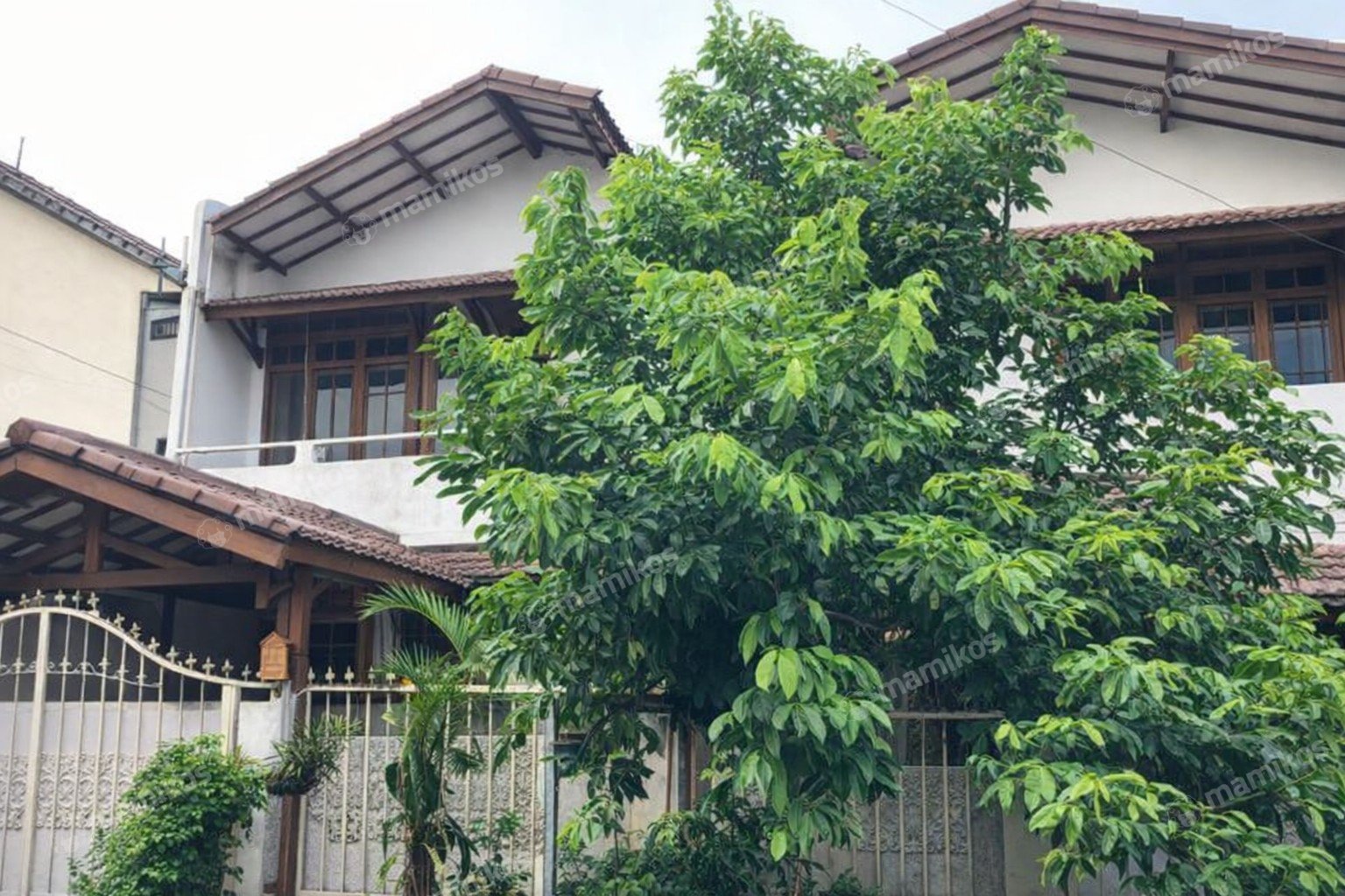Rumah Sertifikat SHM 5 Kamar Tidur 4 Kamar Mandi Duren Sawit Jakarta Timur