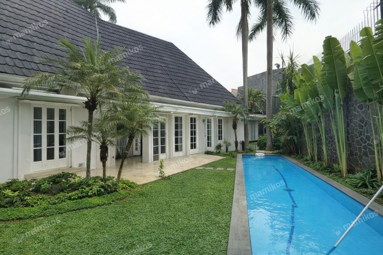 Rumah Sertifikat SHM 4 Kamar Tidur 4 Kamar Mandi Kebayoran Baru Jakarta Selatan