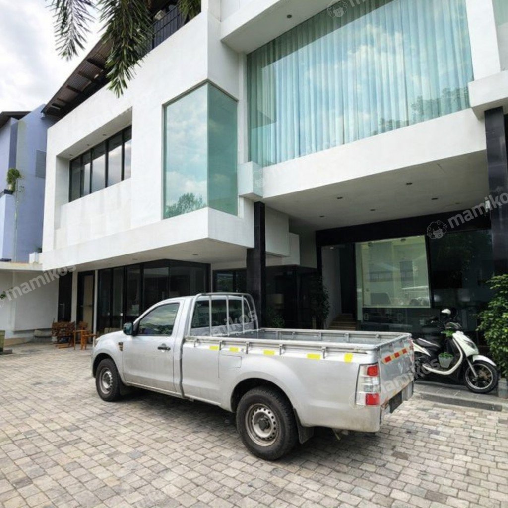 Rumah Sertifikat SHM 5 Kamar Tidur 3 Kamar Mandi Ragunan Jakarta Selatan - Photo 2