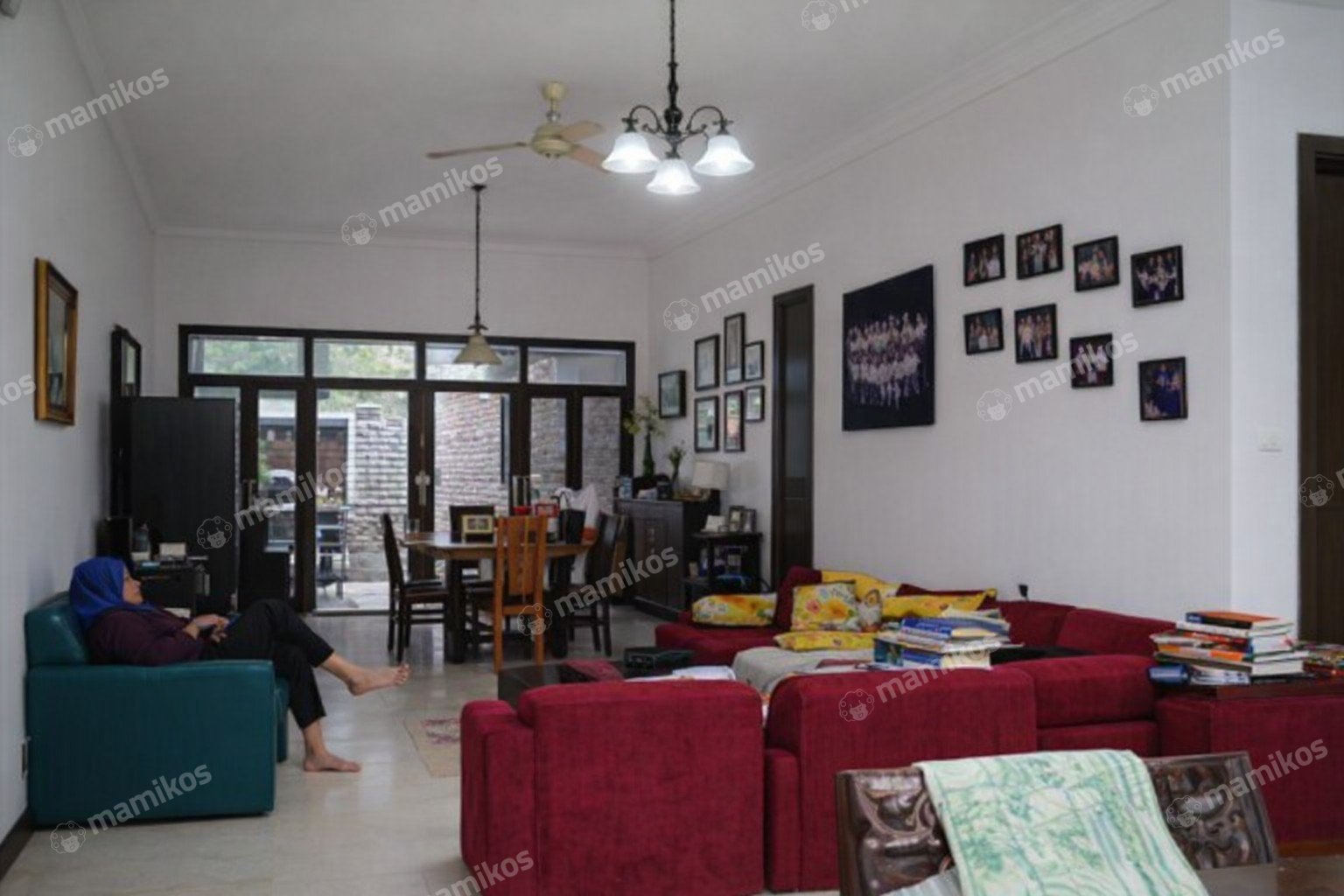 Rumah Sertifikat SHM 3 Kamar Tidur 3 Kamar Mandi Kebayoran Baru Jakarta Selatan - Photo 4