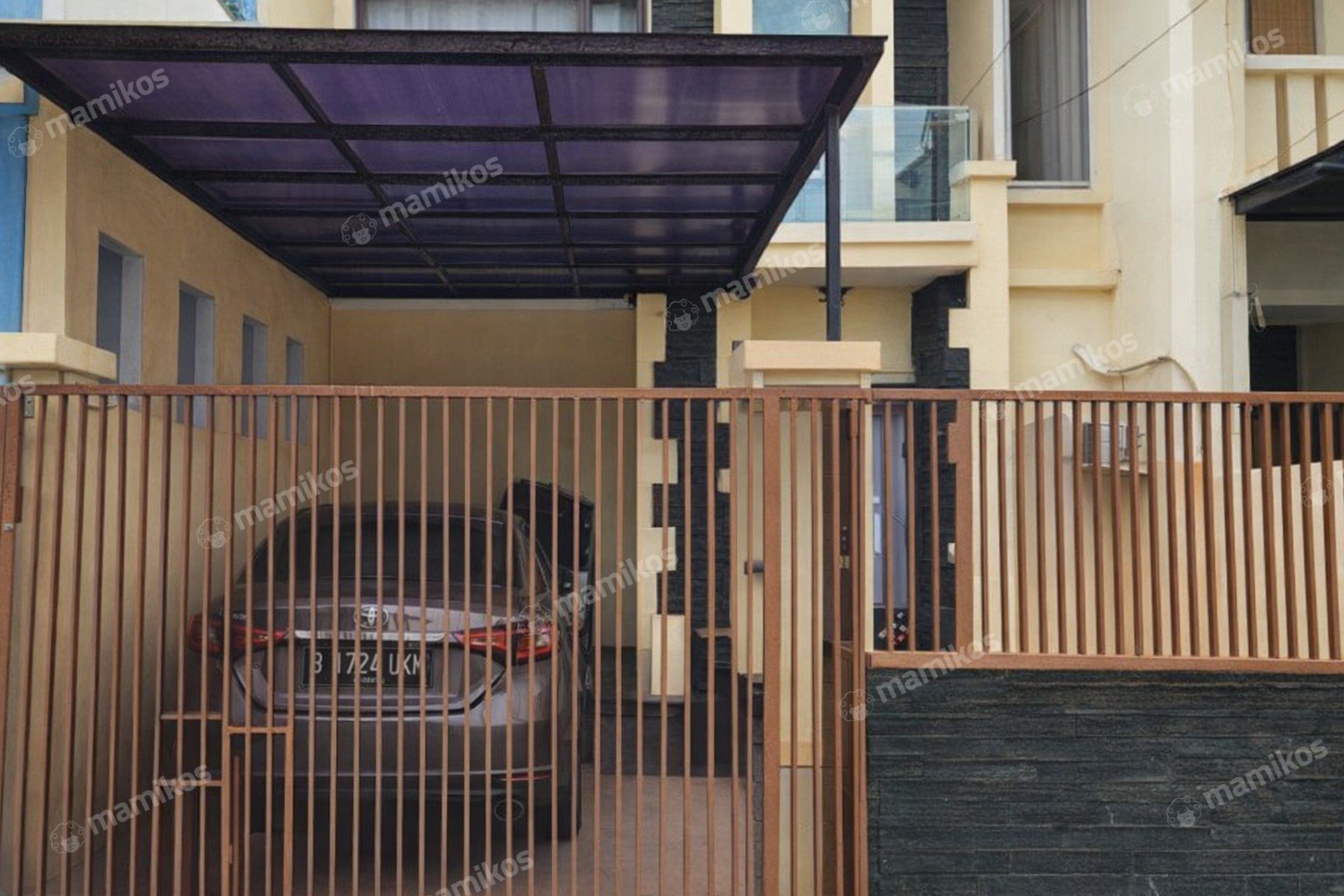 Rumah Sertifikat SHM 2 Kamar Tidur 2 Lantai Taman Palem Jakarta Barat