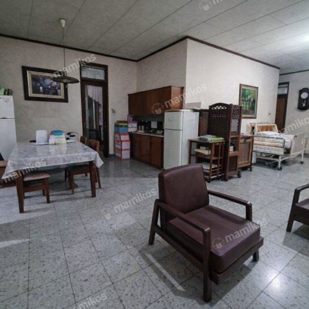 Rumah Sertifikat SHM 3 Kamar Tidur 2 Kamar Mandi Pondok Indah Jakarta Selatan - Photo 2