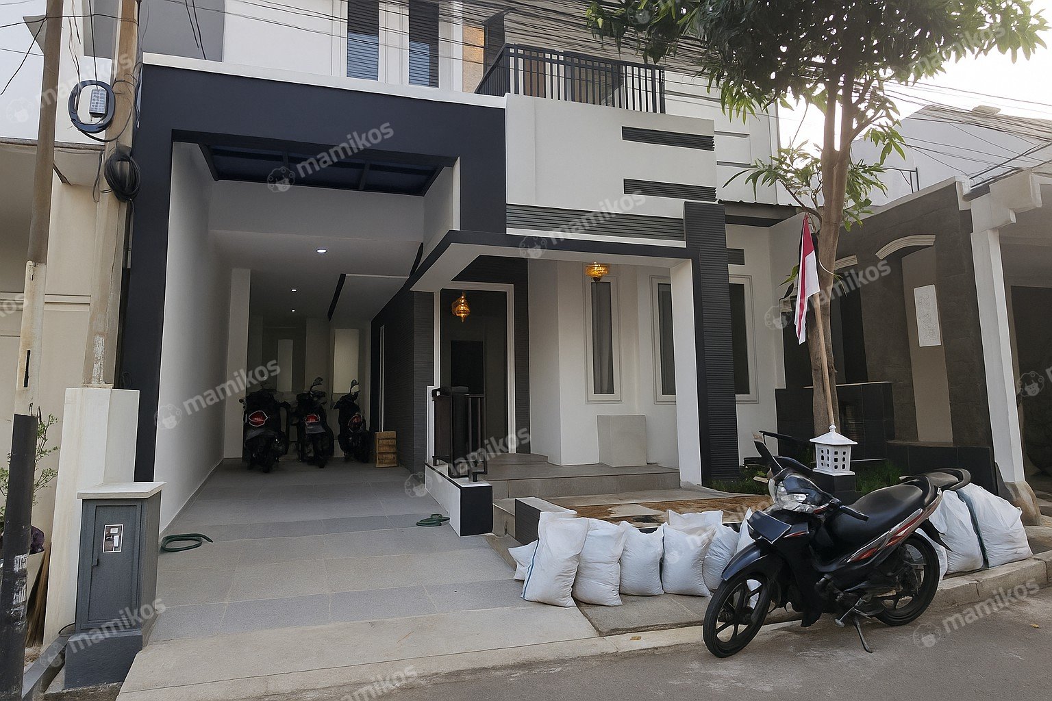 Rumah Sertifikat SHM 5 Kamar Tidur 4 Kamar Mandi Jagakarsa Jakarta Selatan