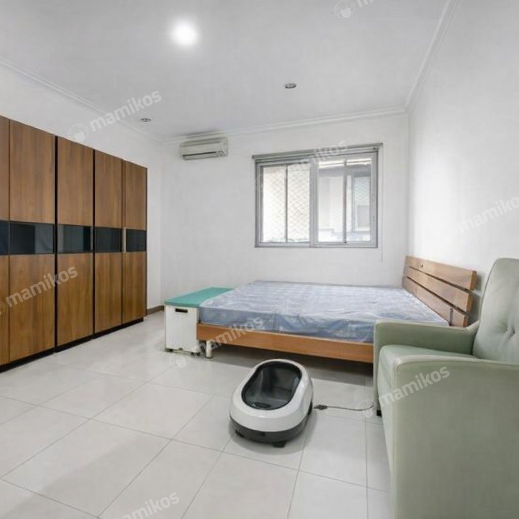 Rumah Sertifikat SHM 6 Kamar Tidur 4 Kamar Mandi Permata Buana Jakarta Barat - Photo 3