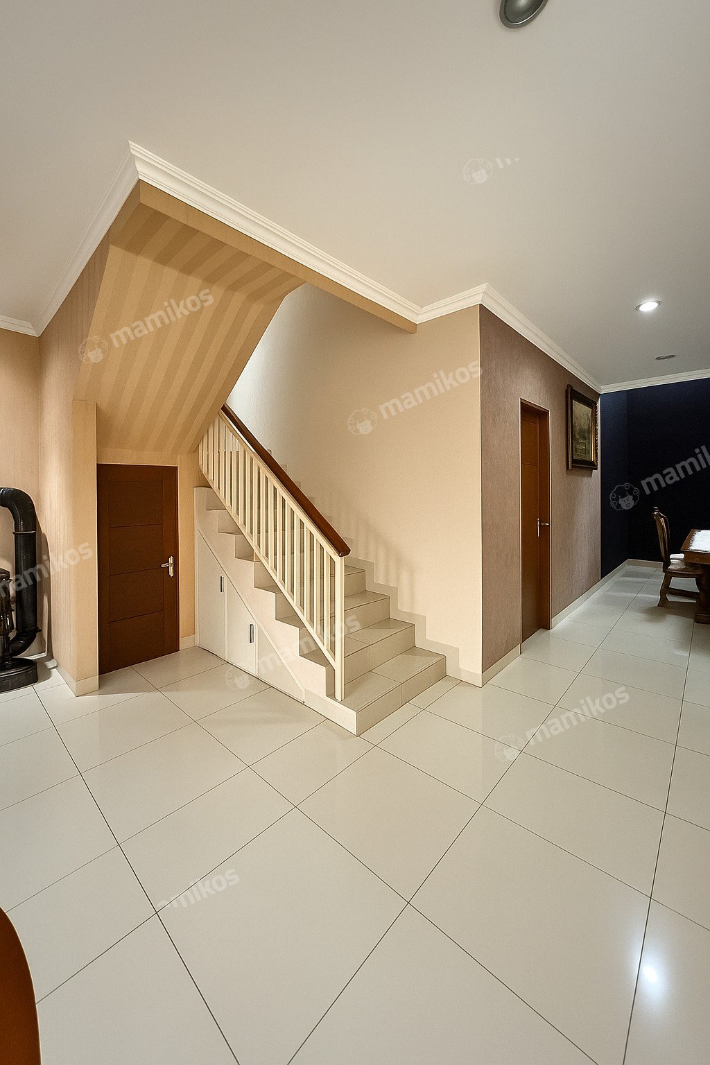 Rumah Sertifikat SHM 5 Kamar Tidur 4 Kamar Mandi Cibubur Jakarta Timur - Photo 3