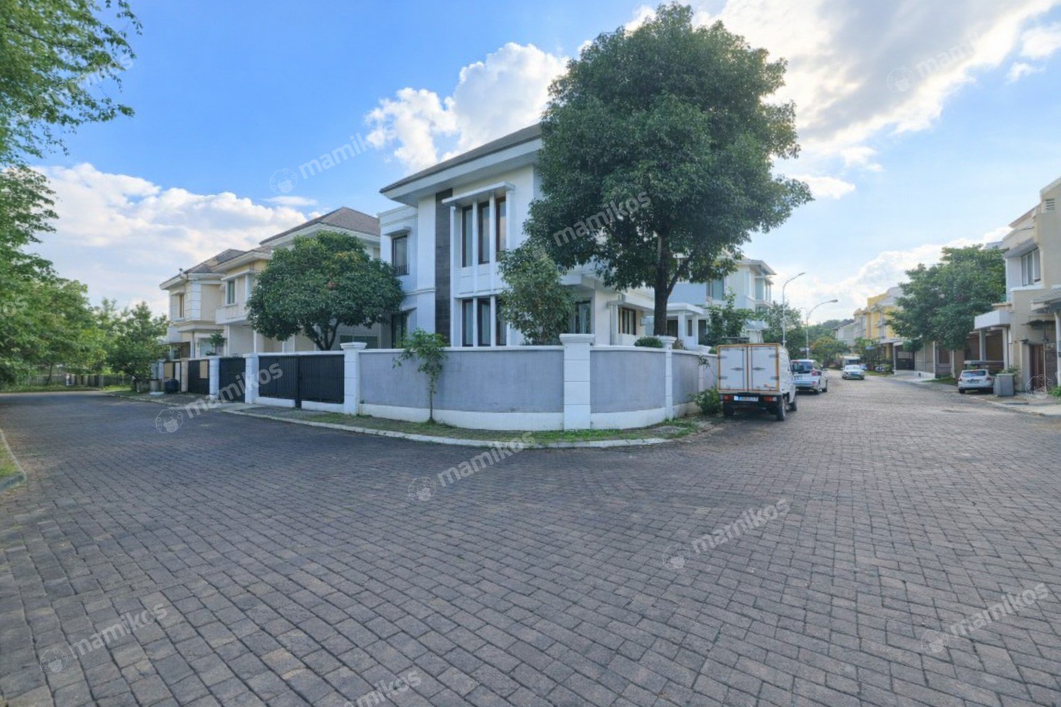 Rumah Sertifikat SHM 5 Kamar Tidur 3 Kamar Mandi Kelapa Gading Jakarta Utara - Photo 3