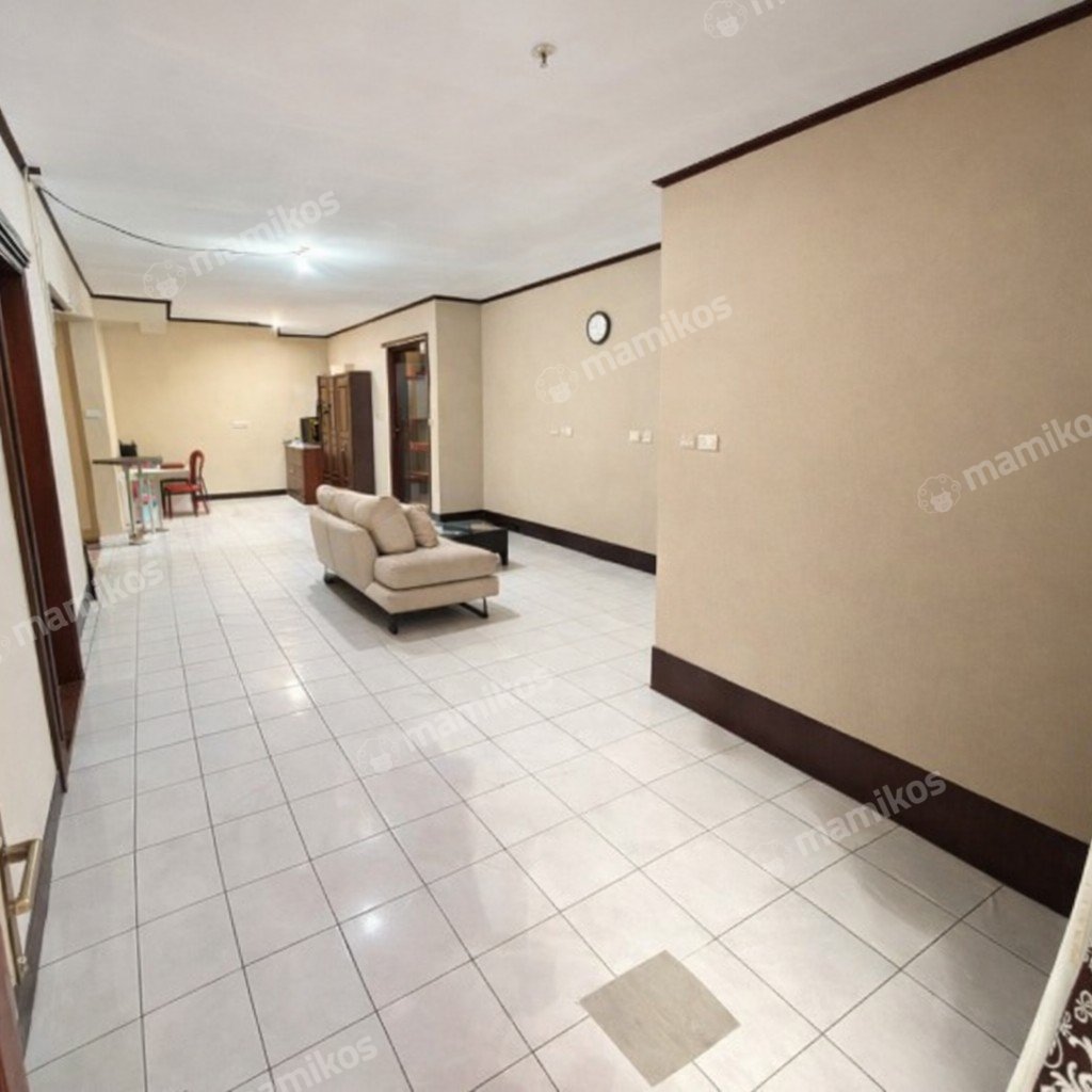 Rumah Sertifikat SHM 6 Kamar Tidur 3 Kamar Mandi Tomang Jakarta Barat - Photo 3