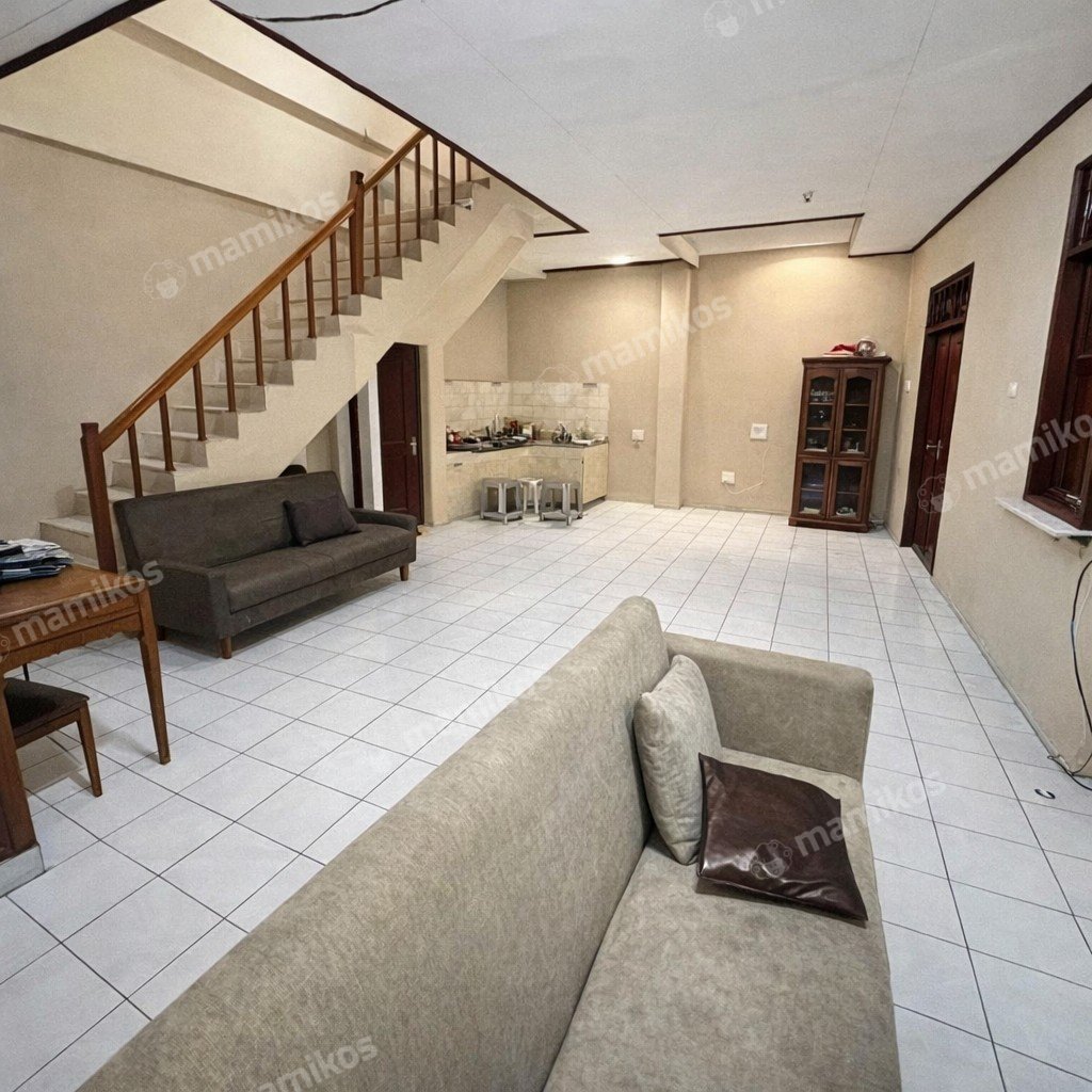 Rumah Sertifikat SHM 6 Kamar Tidur 3 Kamar Mandi Tomang Jakarta Barat - Photo 5