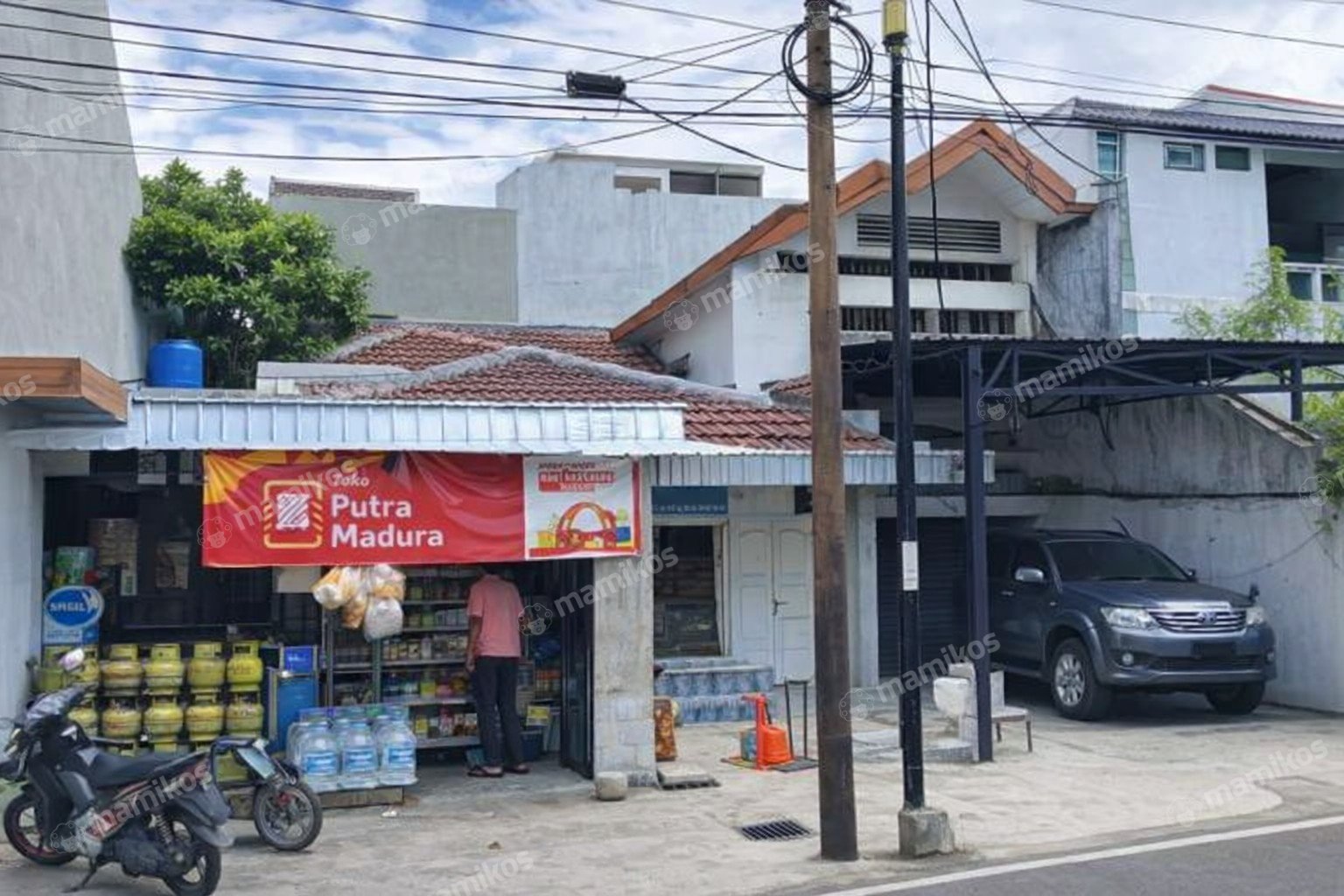 Rumah 4KT 2KM Tomang Jakarta Barat