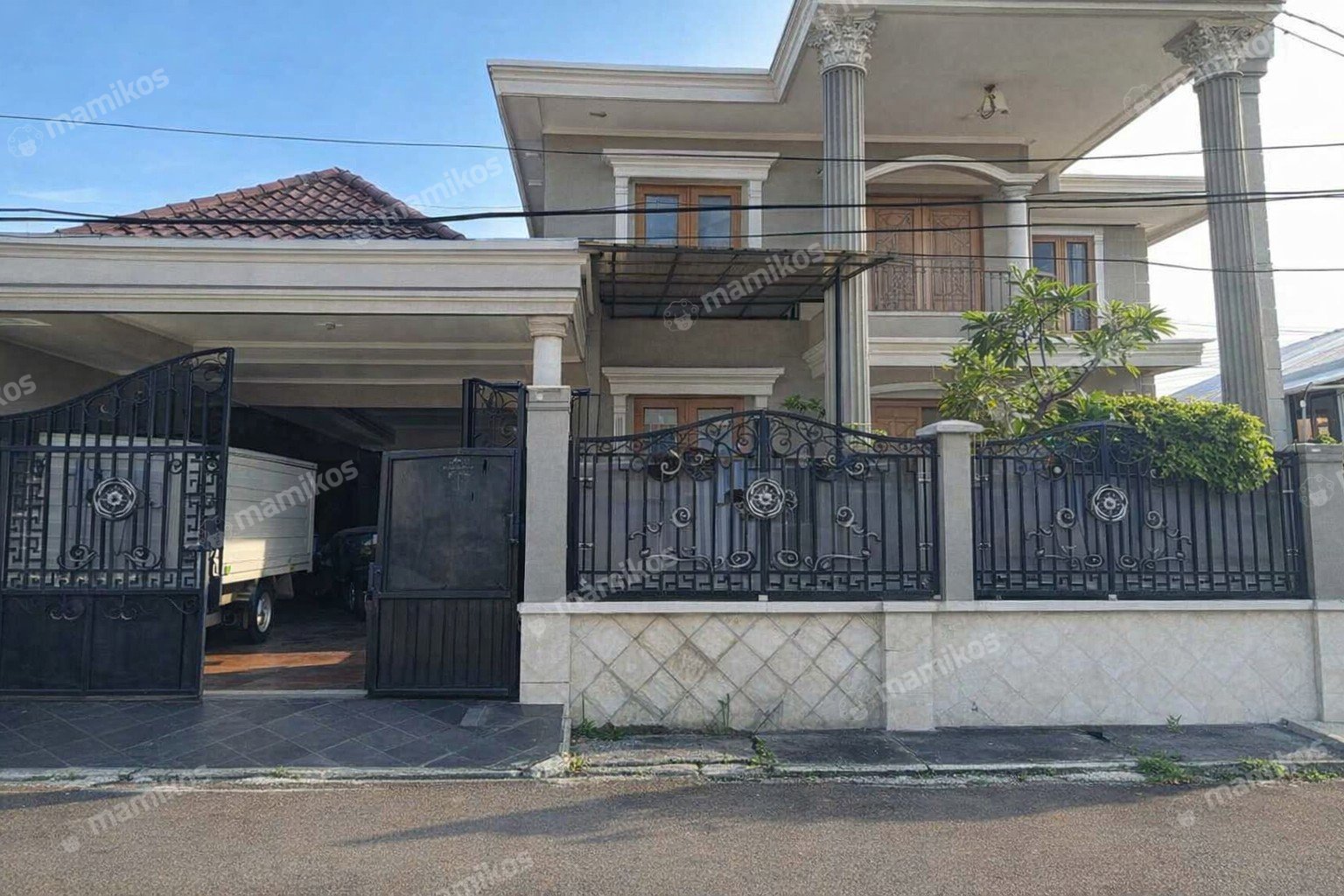 Rumah Sertifikat SHM 7 Kamar Tidur 6 Kamar Mandi Jatiwaringin Jakarta Timur