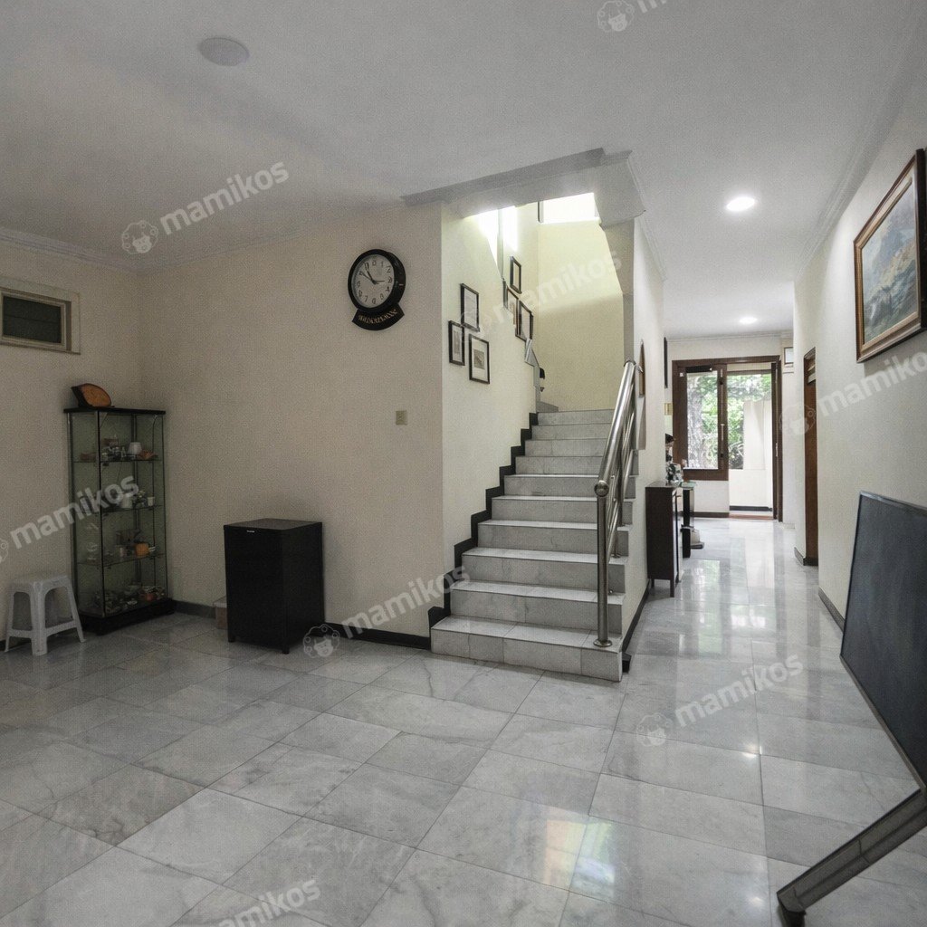 Rumah Sertifikat SHM 4 Kamar Tidur 3 Kamar Mandi Intercon Jakarta Barat - Photo 5