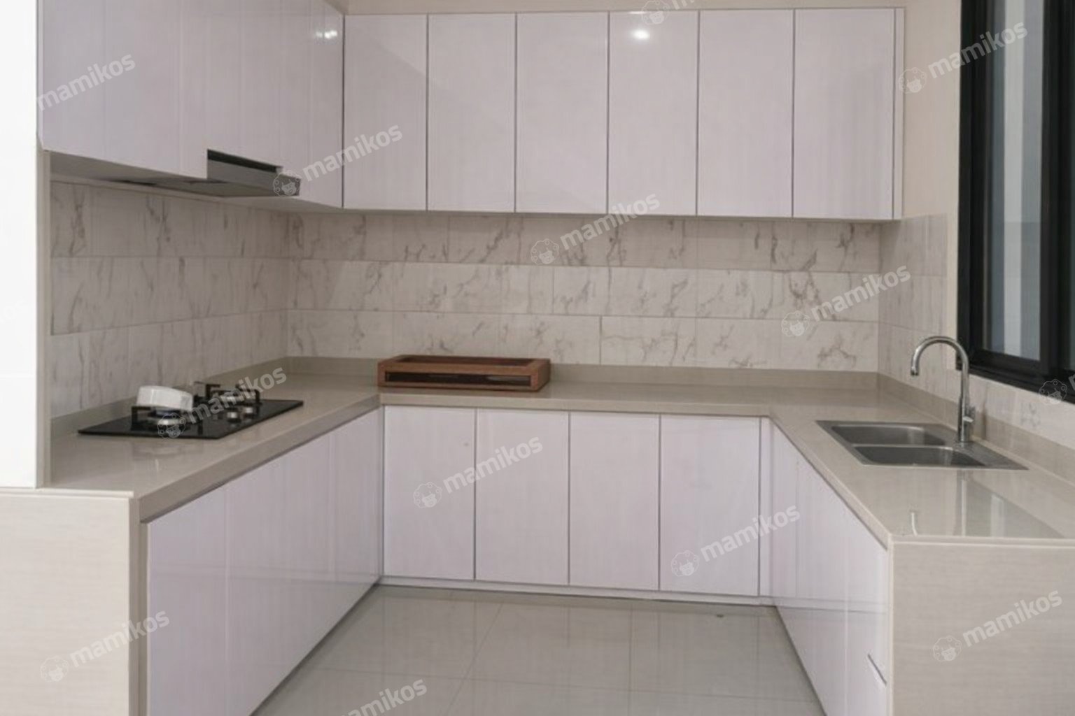 Rumah Sertifikat SHM 5 Kamar Tidur 4 Kamar Mandi Taman Ratu Jakarta Barat