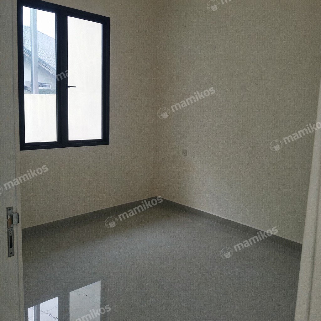 Rumah Sertifikat SHM 5 Kamar Tidur 4 Kamar Mandi Taman Ratu Jakarta Barat - Photo 4
