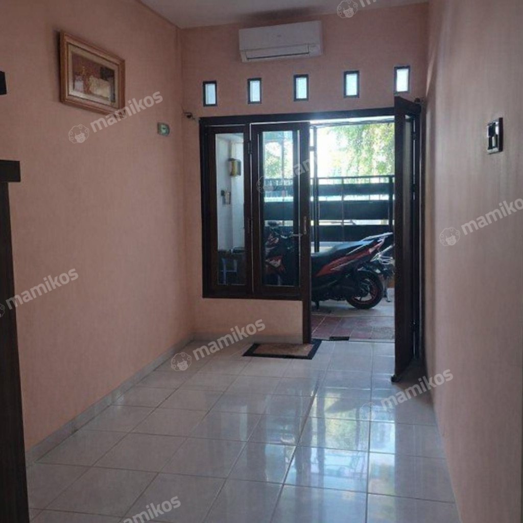 Rumah 4 Kamar Tidur 3 Kamar Mandi 2 Lantai Jatinegara Jakarta Timur - Photo 3